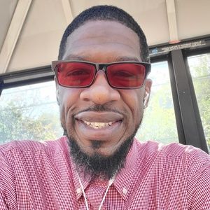 Meet your Posher, LJ